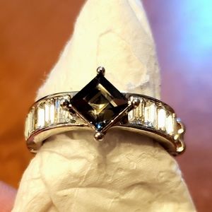 Paparazzi smokey topaz gemstone silver ring, one size fits all.